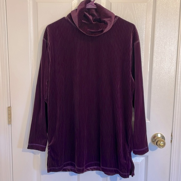 SJBSport Purple turtleneck sweater, Size L - Picture 2 of 6